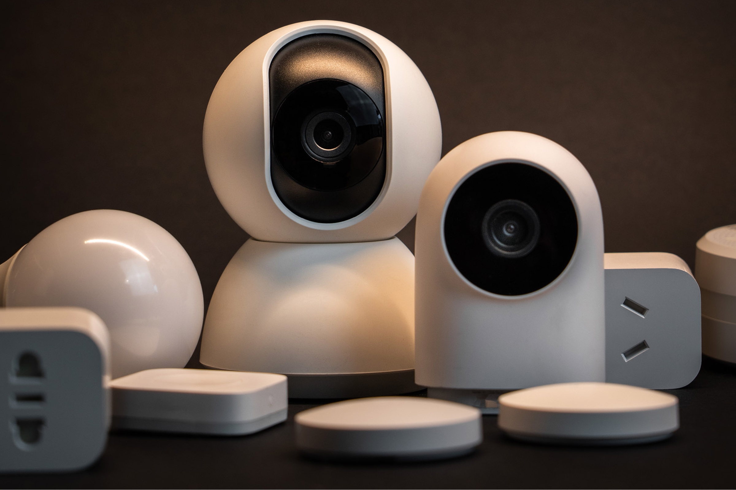 Aqara smart home devices | Choosing The Right Home Security System For Your Home