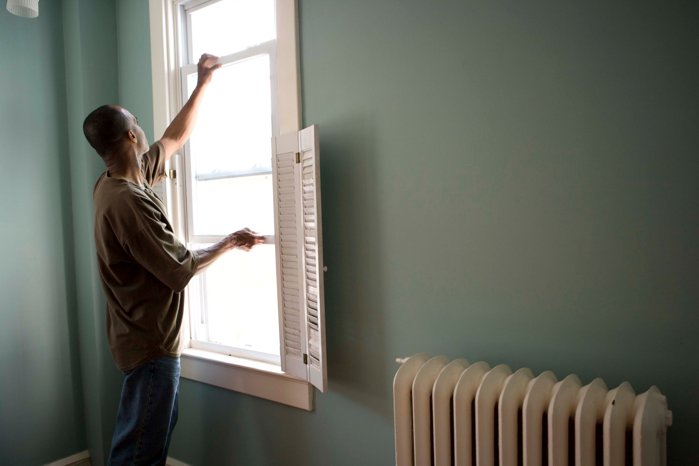 Opening a window to regulate temperature | From Draughts To Digits: Combining Traditional And Tech Methods To Climate Control Your Home | Aqara